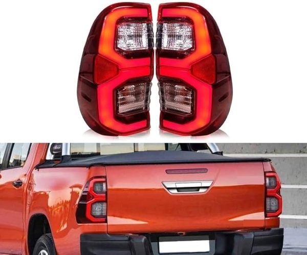 TOYOTA HILUX TAIL LIGHT