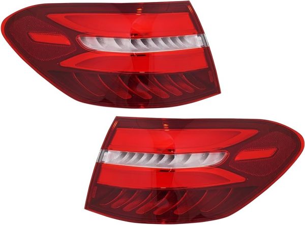 GLC 300 TAIL LIGHT
